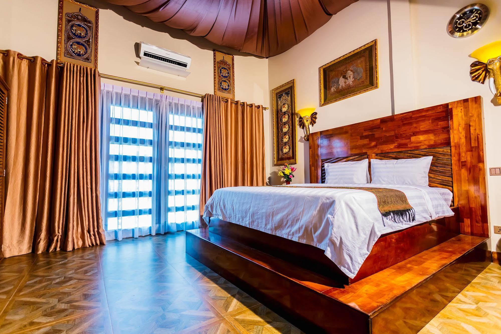 Domrai Boutique Hotel Sihanoukville Exterior photo